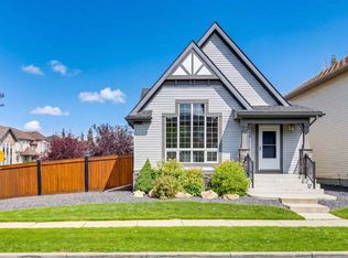 108 S Elgin Mnr SE, Calgary, AB T2Z 4N3