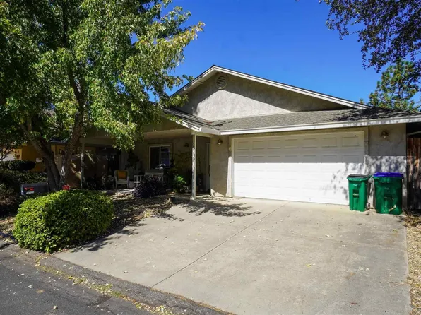 18025 Clouds Rest Rd, Soulsbyville, CA 95372