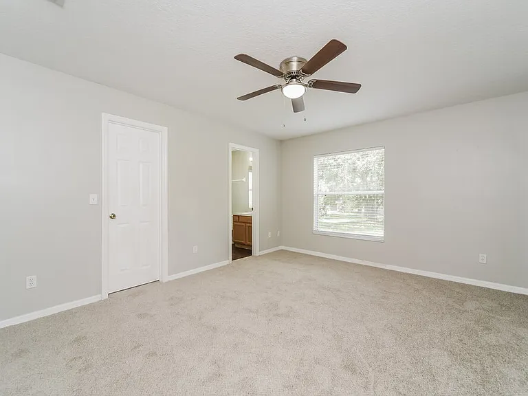 926 Willow Run St — Photo 11
