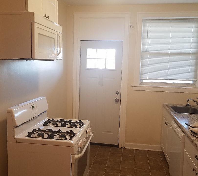 1st image of 3249 Kenilworth Ave APT 1