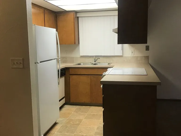 1503 Bryant St — Photo 10