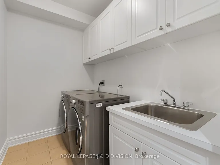 6 Huntley St — Photo 22