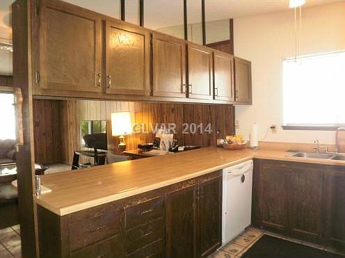 5th image of 2418 Vista Colina St