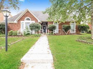 113 Stratshire Ln, Pelham, AL 35124