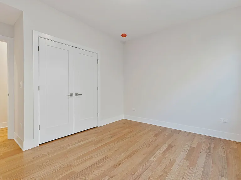 6446 N Bosworth Ave #1 — Photo 8