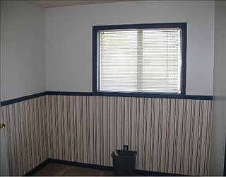4th image of 305 Barrows Ct