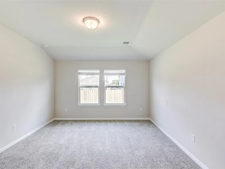 4905 Hazelnut Ln — Photo 20