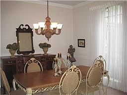 3rd image of 1713 Country Club Blvd