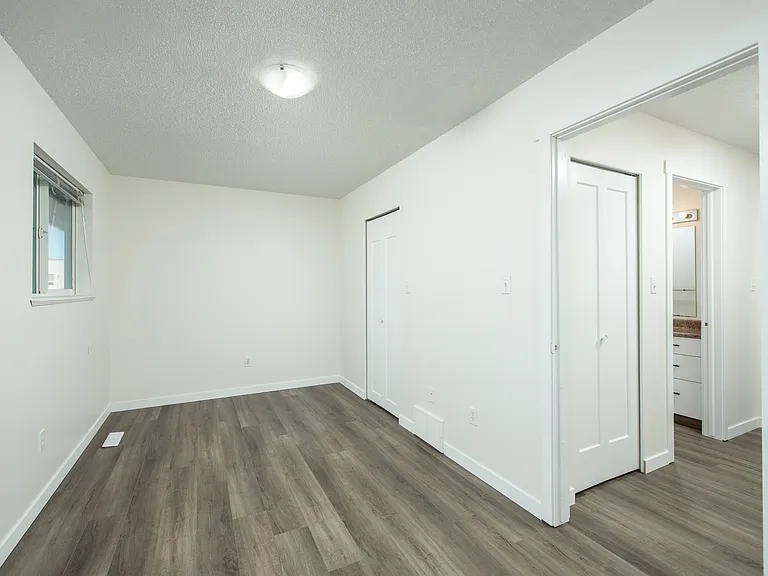 610 King St — Photo 33