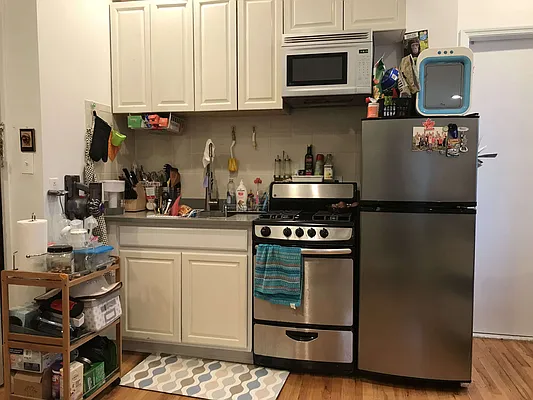 Rented by First Point Management | media 23