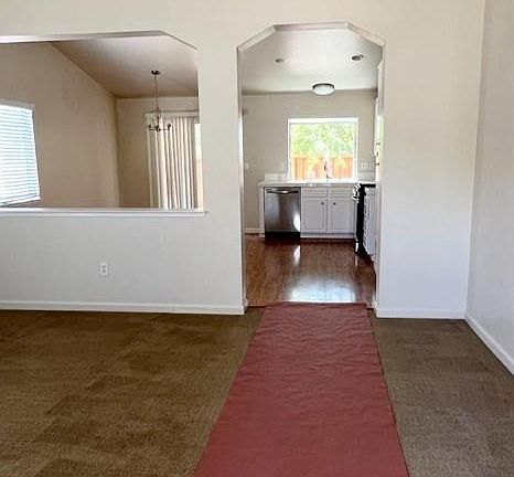 2nd image of 950 Ventana Dr