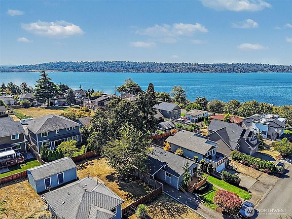2nd image of 805 N 31st Street