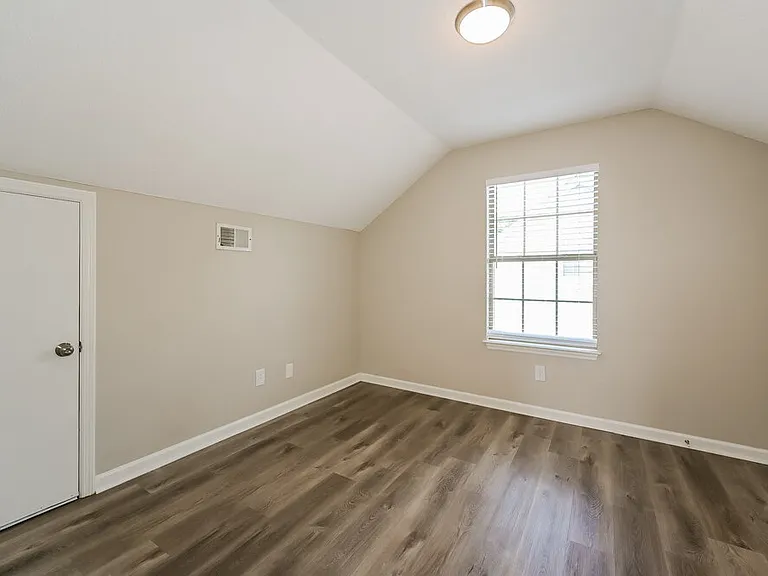 309 Cedar Park Cir — Photo 14