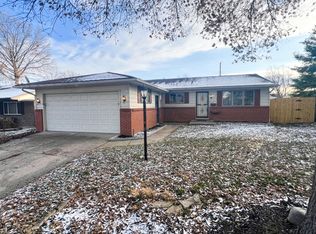 2069 Sharbot Dr, Columbus, OH 43229