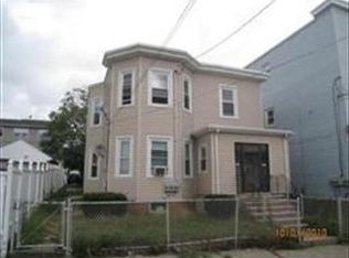 124 Maverick St, Chelsea, MA 02150