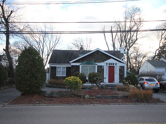 2nd image of 192 Hunter Ave