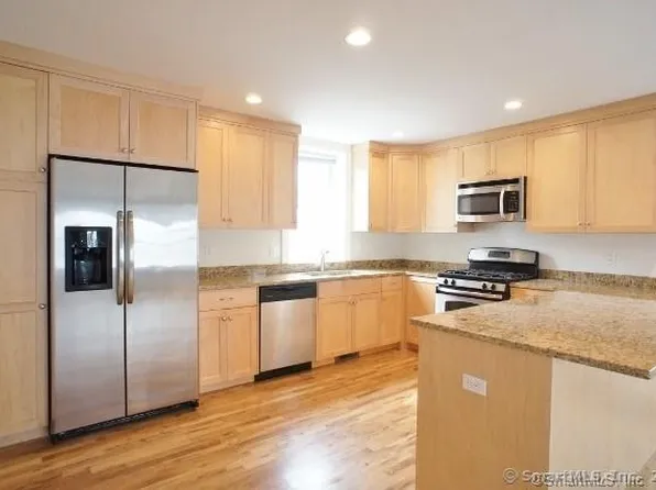 44 Stuart Ave APT B3, Norwalk, CT 06850