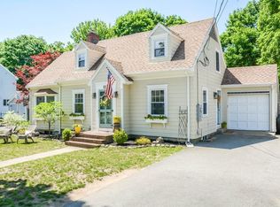 28 Puritan Rd, Reading, MA 01867