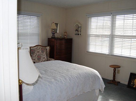5th image of 269 Barnett Blvd