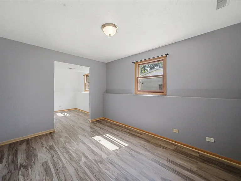 3003 Gilboa Ave — Photo 16