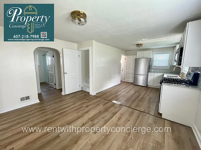 211 Central Ave — Photo 9