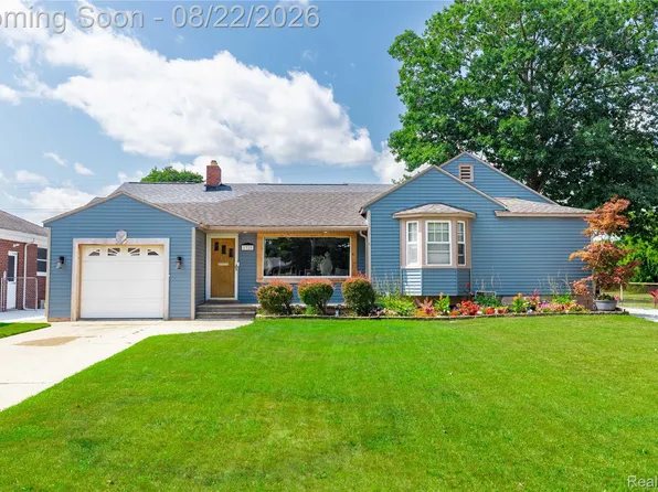 2320 Grange Rd, Trenton, MI 48183