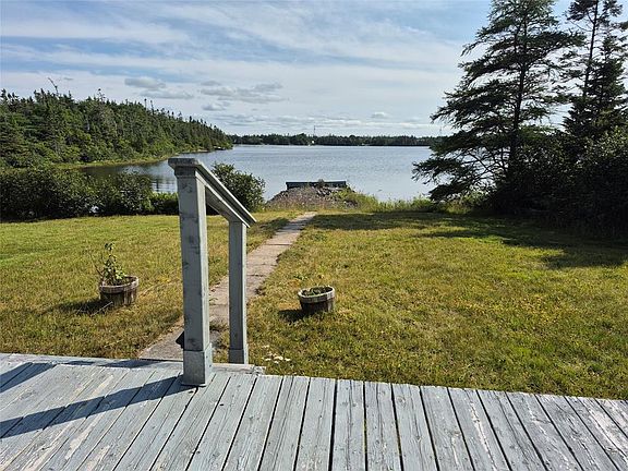 3rd image of 25 Ocean Pond Road