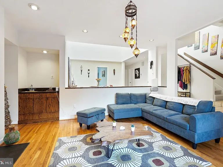 5351 Strathmore Ave — Photo 5