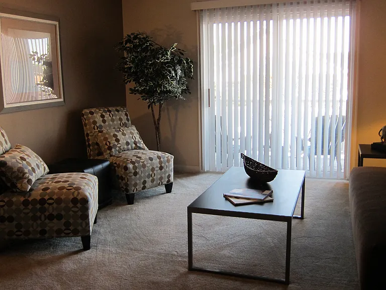Reserve at Ft. Mitchell Apartments — Photo 8
