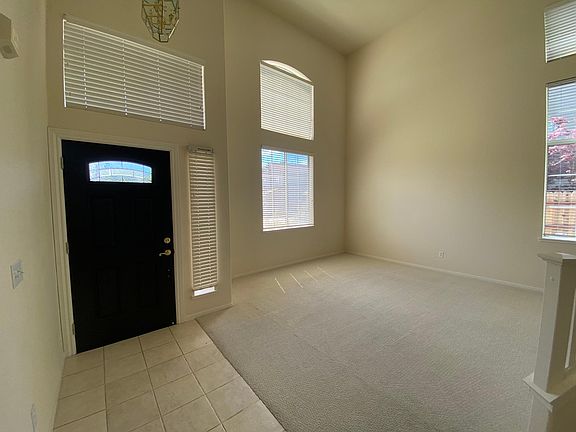 3rd image of 10246 River Park Cir