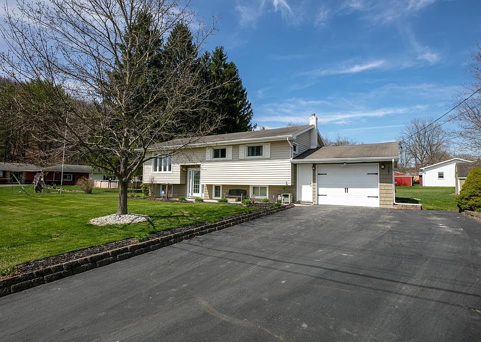 1st image of 47 Reynolds Dr