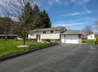 47 Reynolds Dr, Horseheads, NY 14845