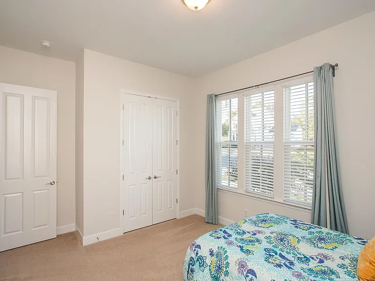 605 Quiet Cir — Photo 14