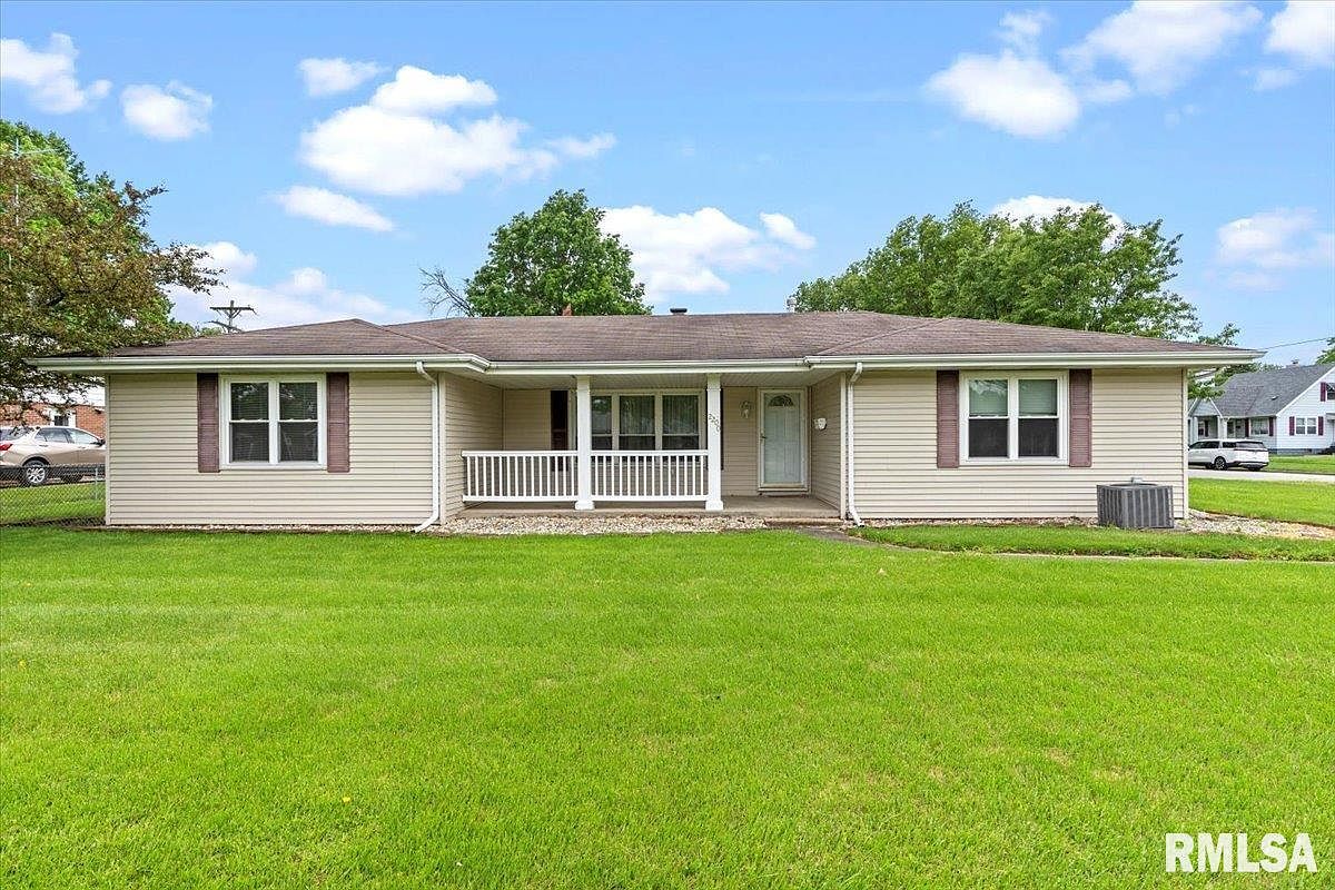 2200 Sangamon Ave, Springfield, IL 62702 Zillow