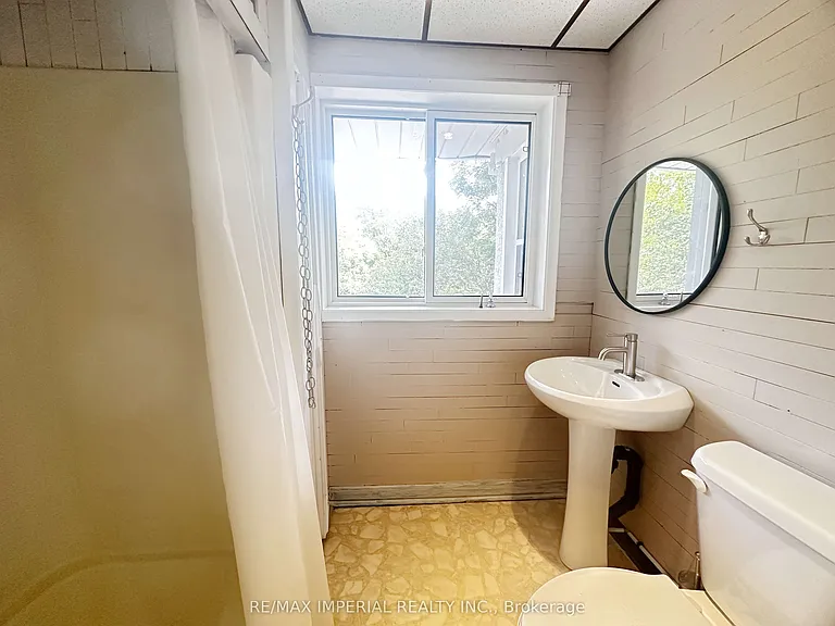 1765 Appleview Rd — Photo 14