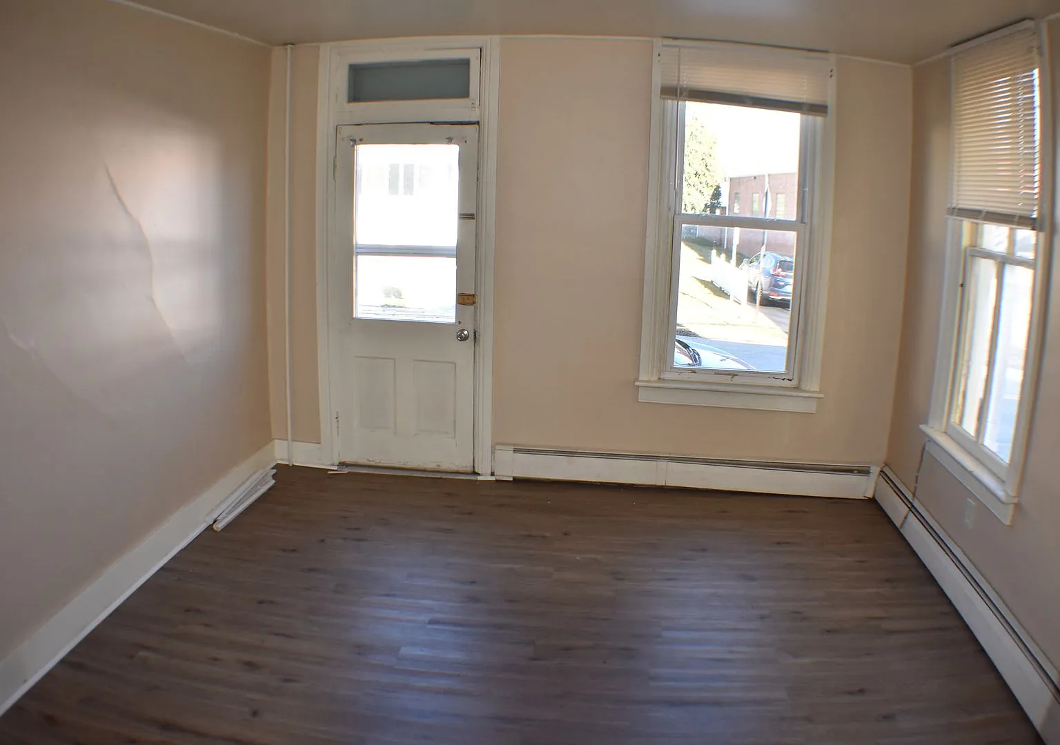 Semi Detached Home in Shrewsbury — Photo 4