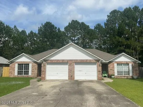 8208/8210 Exchange St, Gautier, MS 39553