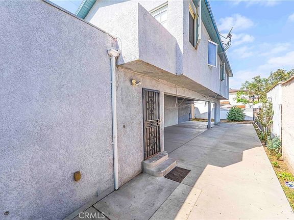 3rd image of 8463 S Halldale Ave