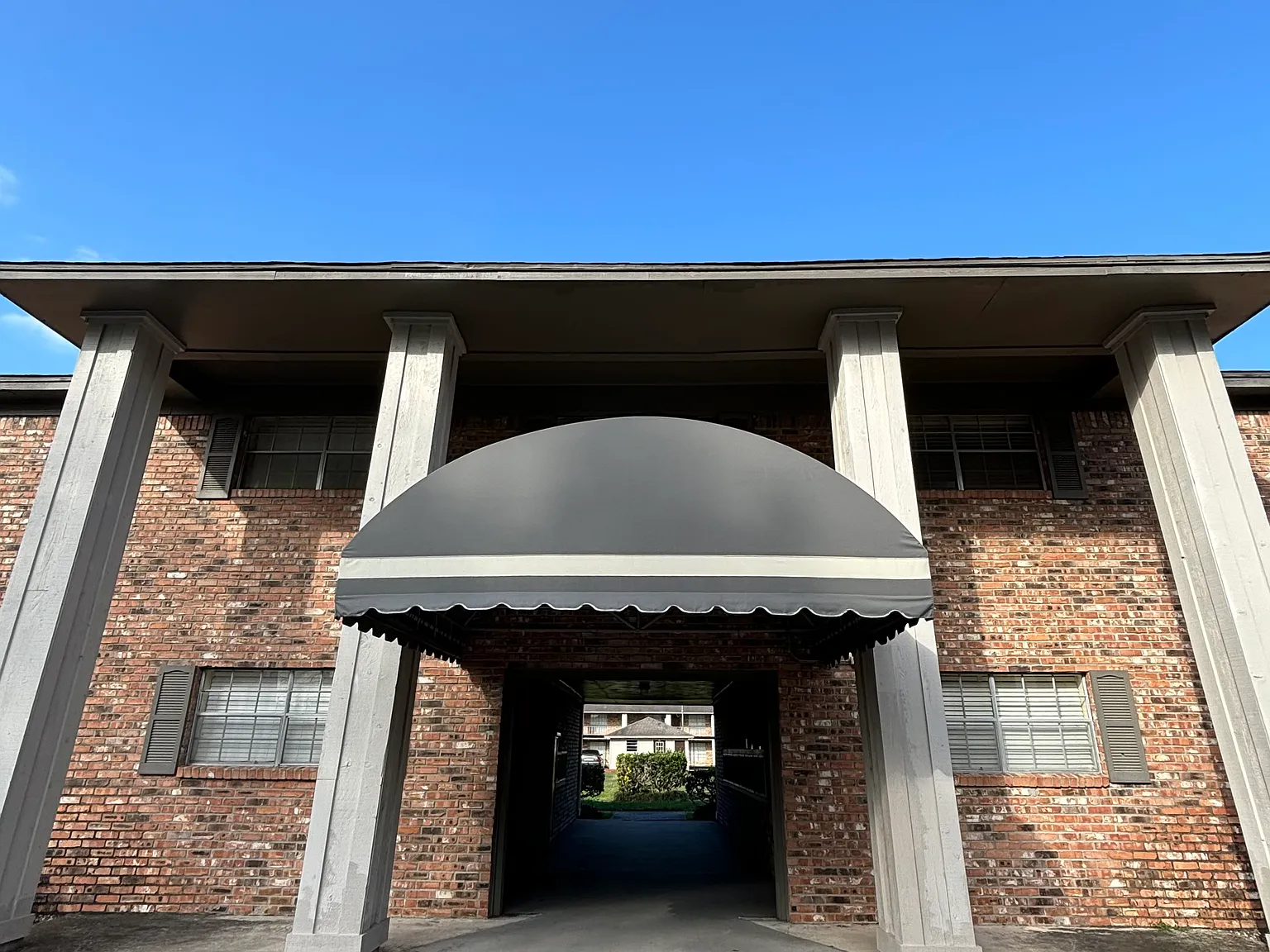 1 bed, 700 sqft, $745 — Photo 1