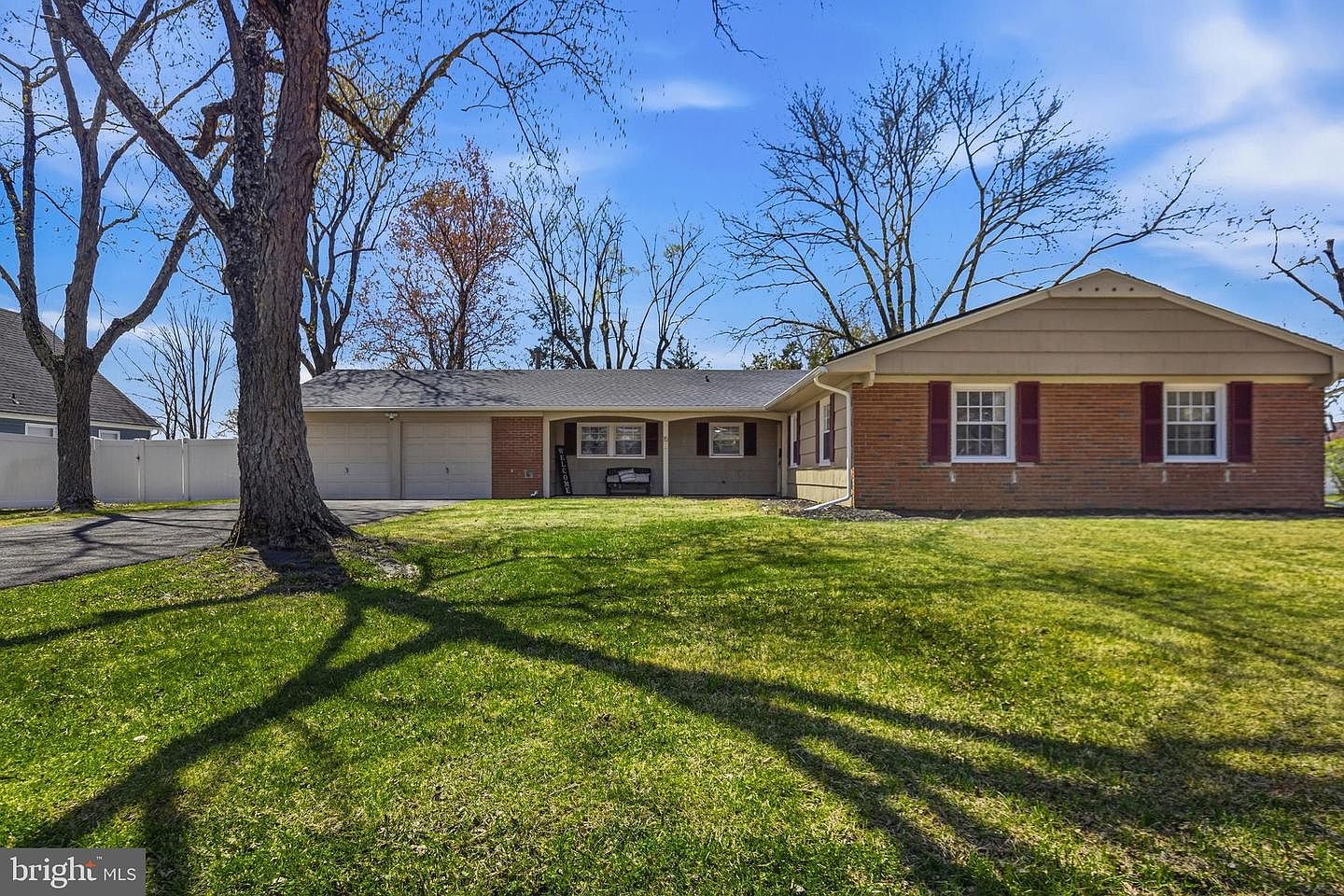 15 Club Ridge Ln