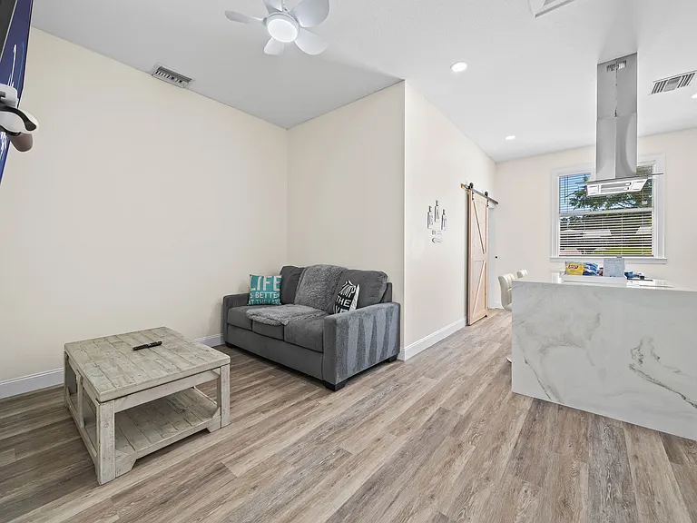 5671 Old Berkley Rd — Photo 12