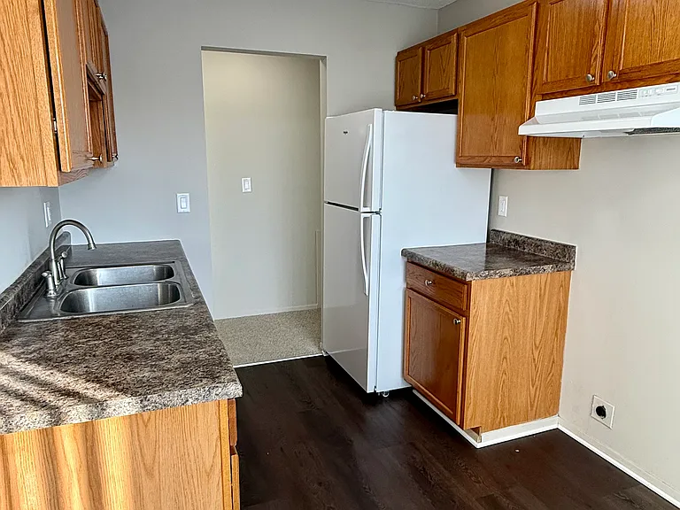 Parkview Apartments — Photo 45