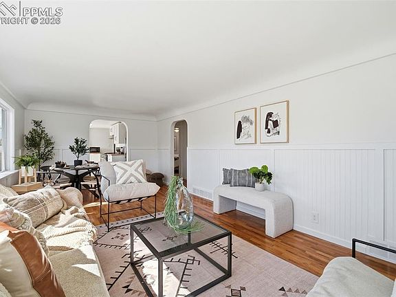 5th image of 1830 McArthur Ave