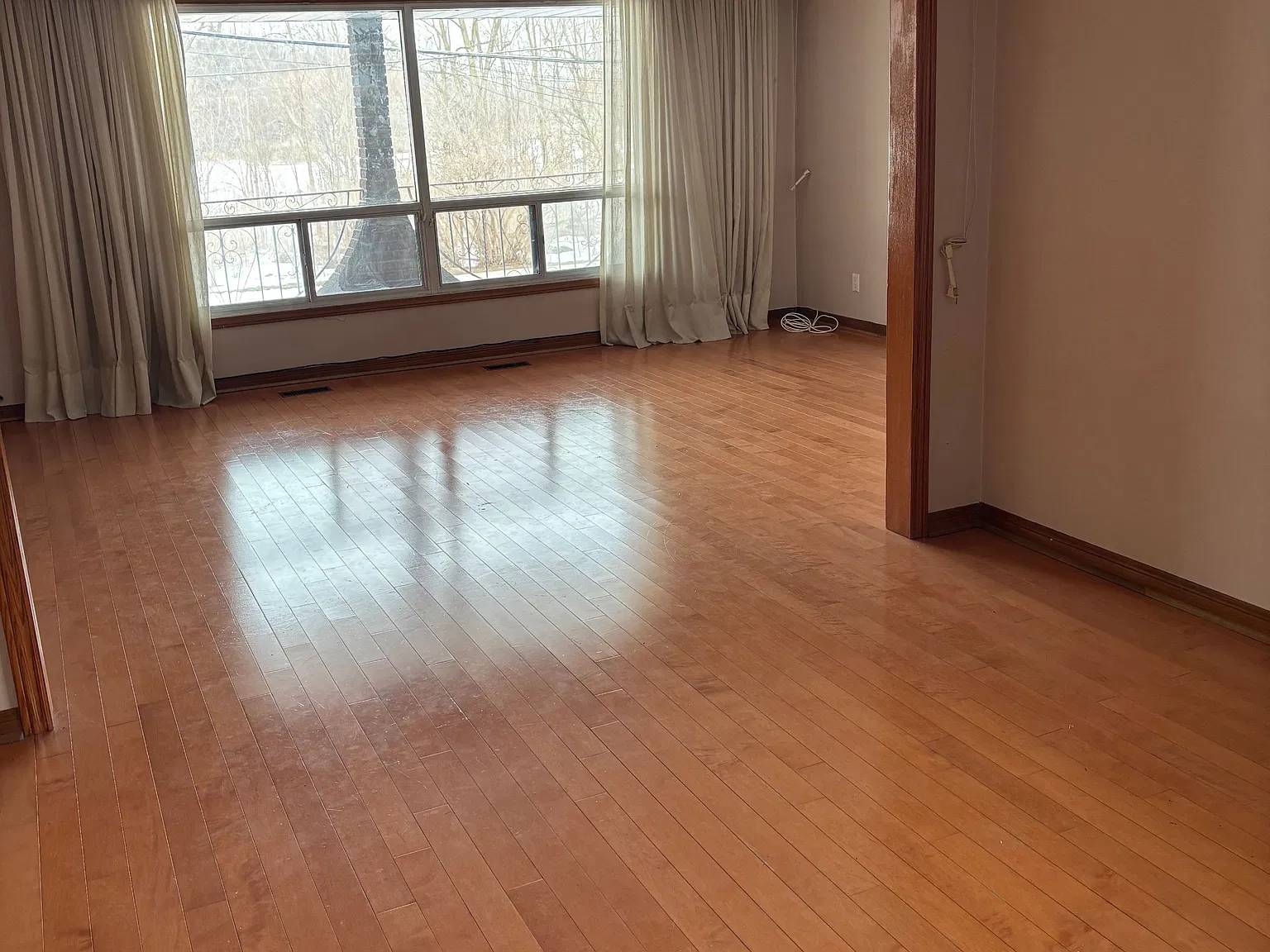 4 bed, $3,000 — Photo 3
