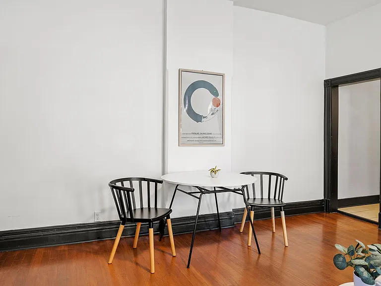 1232 W Washington Blvd — Photo 3