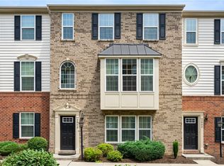 2803 Pointe View Dr, Mars, PA 16046