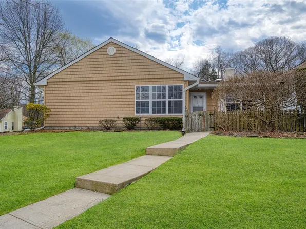 142 Theodore Drive, Coram, NY 11727