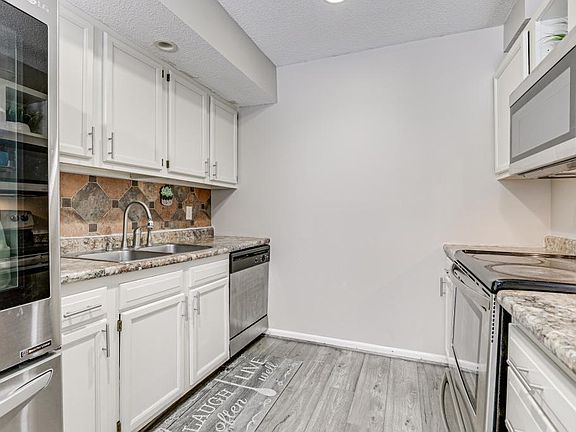 5th image of 1167 Norton Ave NE