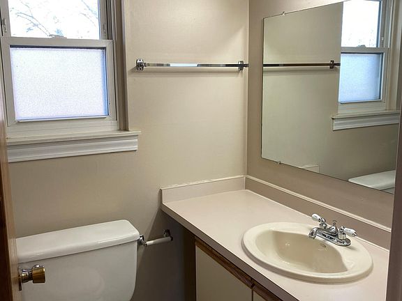3rd image of 2631 Lovington Dr #2635