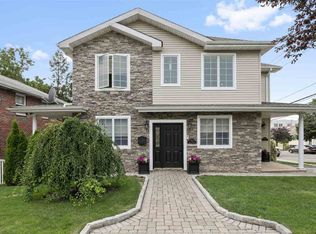 741 9th St, Secaucus, NJ 07094